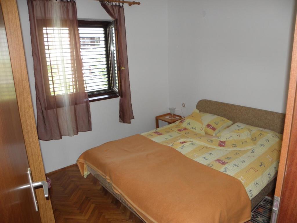 Apartments Milan in Baska  Bagian luar foto